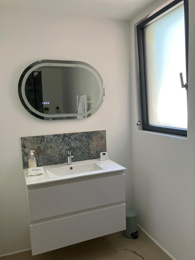 Chambre Avec Petit-Dejeuner En Provence Luberon La Tour-d'Aigues ภายนอก รูปภาพ