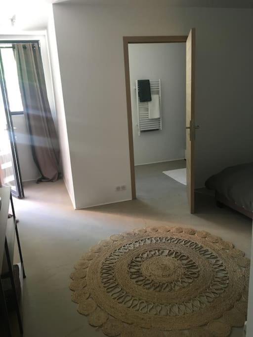 Chambre Avec Petit-Dejeuner En Provence Luberon La Tour-d'Aigues ภายนอก รูปภาพ