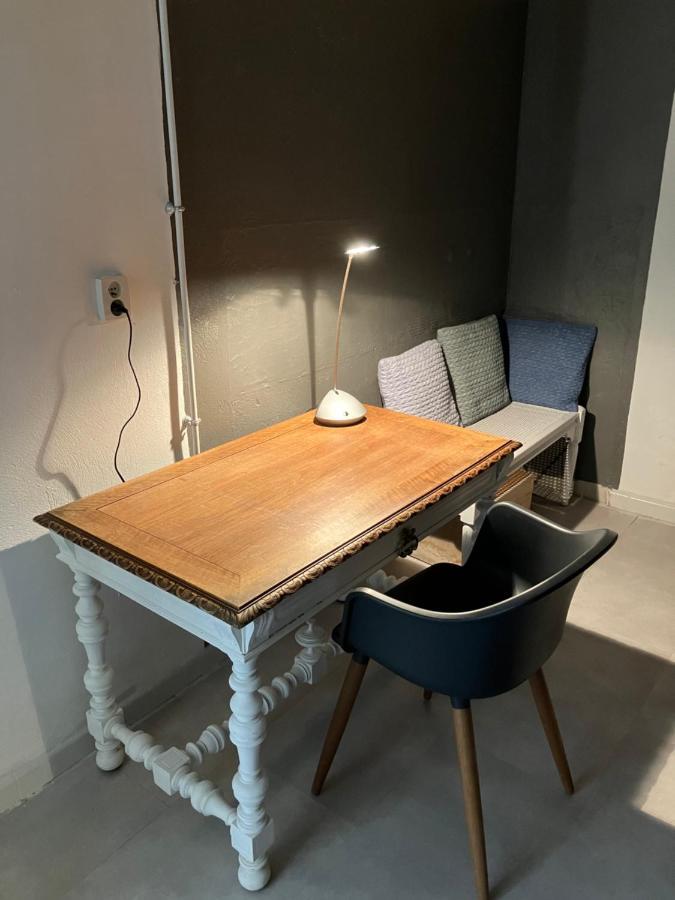 Chambre Avec Petit-Dejeuner En Provence Luberon La Tour-d'Aigues ภายนอก รูปภาพ
